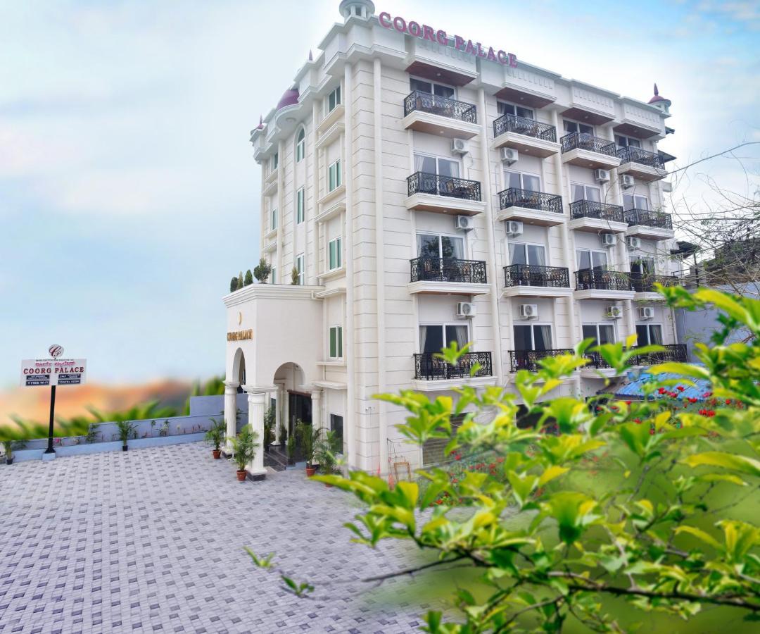 Hotel Coorg Palace มาดิเครี ภายนอก รูปภาพ