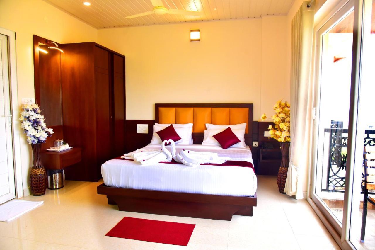 Hotel Coorg Palace มาดิเครี ภายนอก รูปภาพ