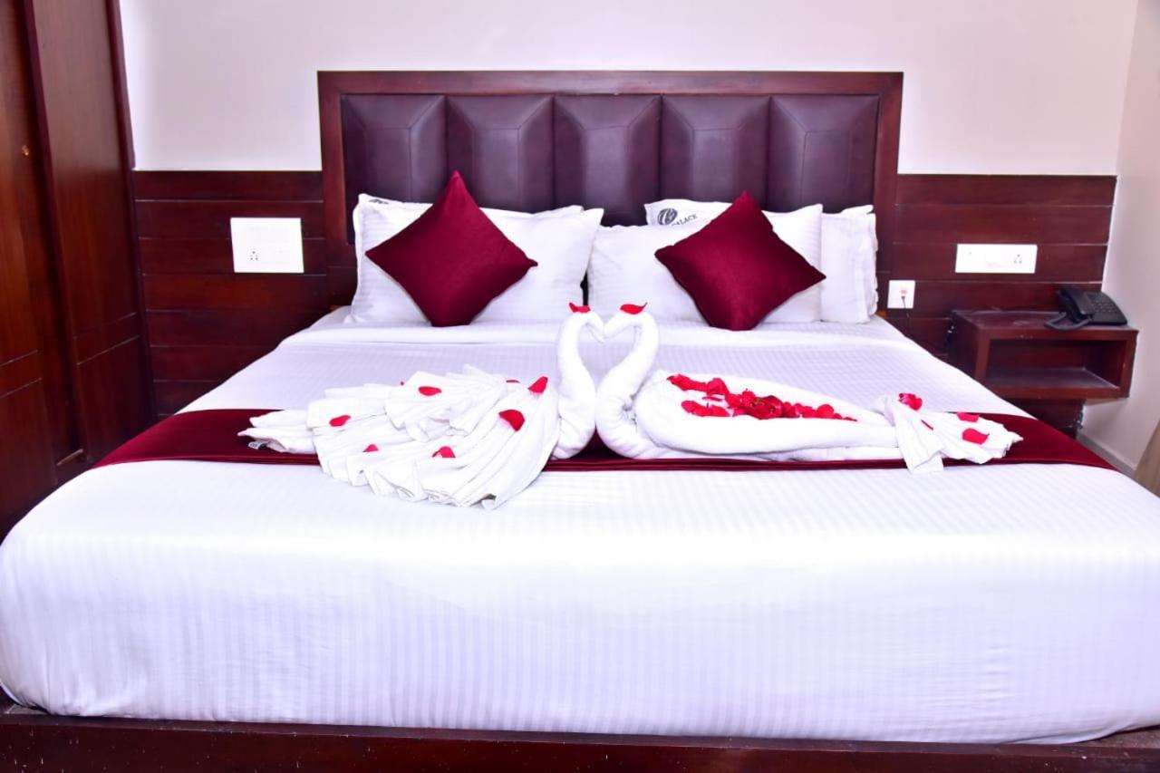Hotel Coorg Palace มาดิเครี ภายนอก รูปภาพ