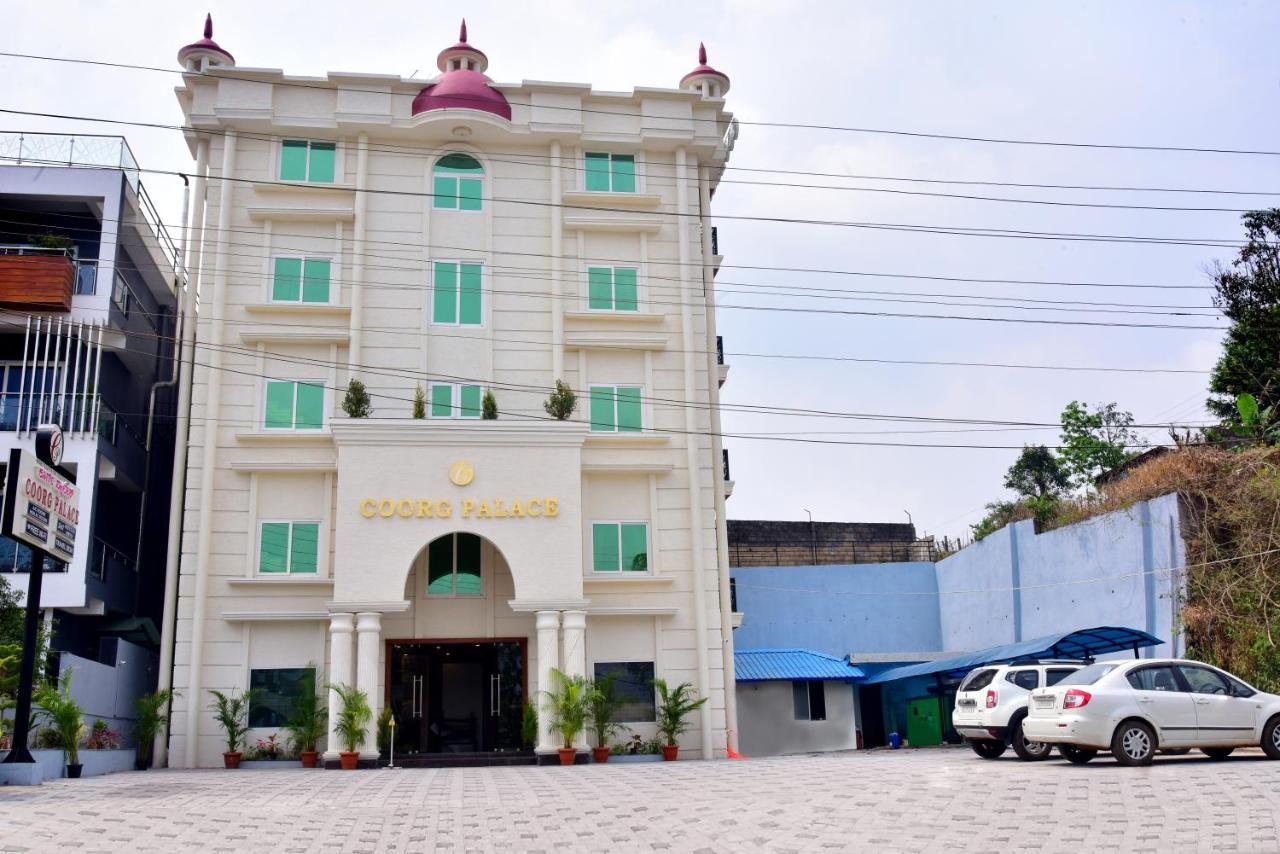 Hotel Coorg Palace มาดิเครี ภายนอก รูปภาพ